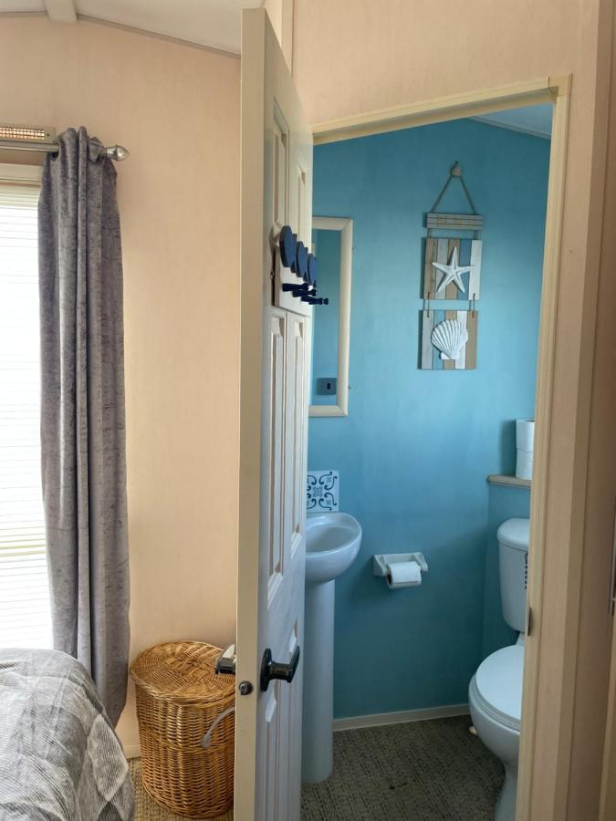 Konies Place Golden Anchor Free Wifi Bedding Included แชเปิลเซนต์เลนเนิร์ดส์ ภายนอก รูปภาพ